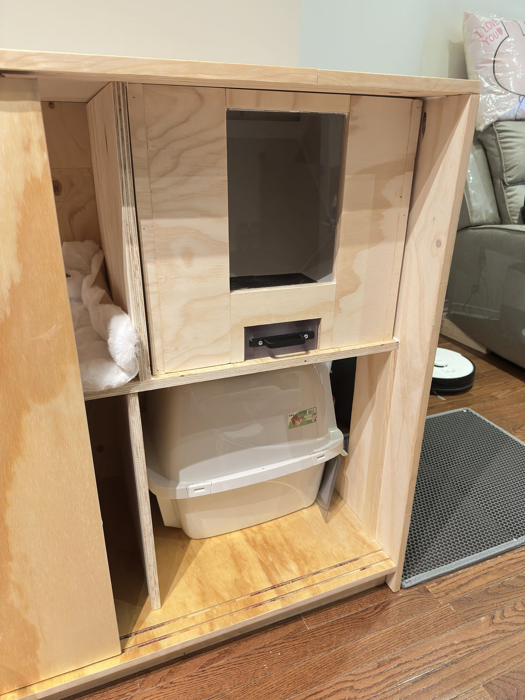 Cat Litter Cabinet with Built-In Litter Dispenser 🐾