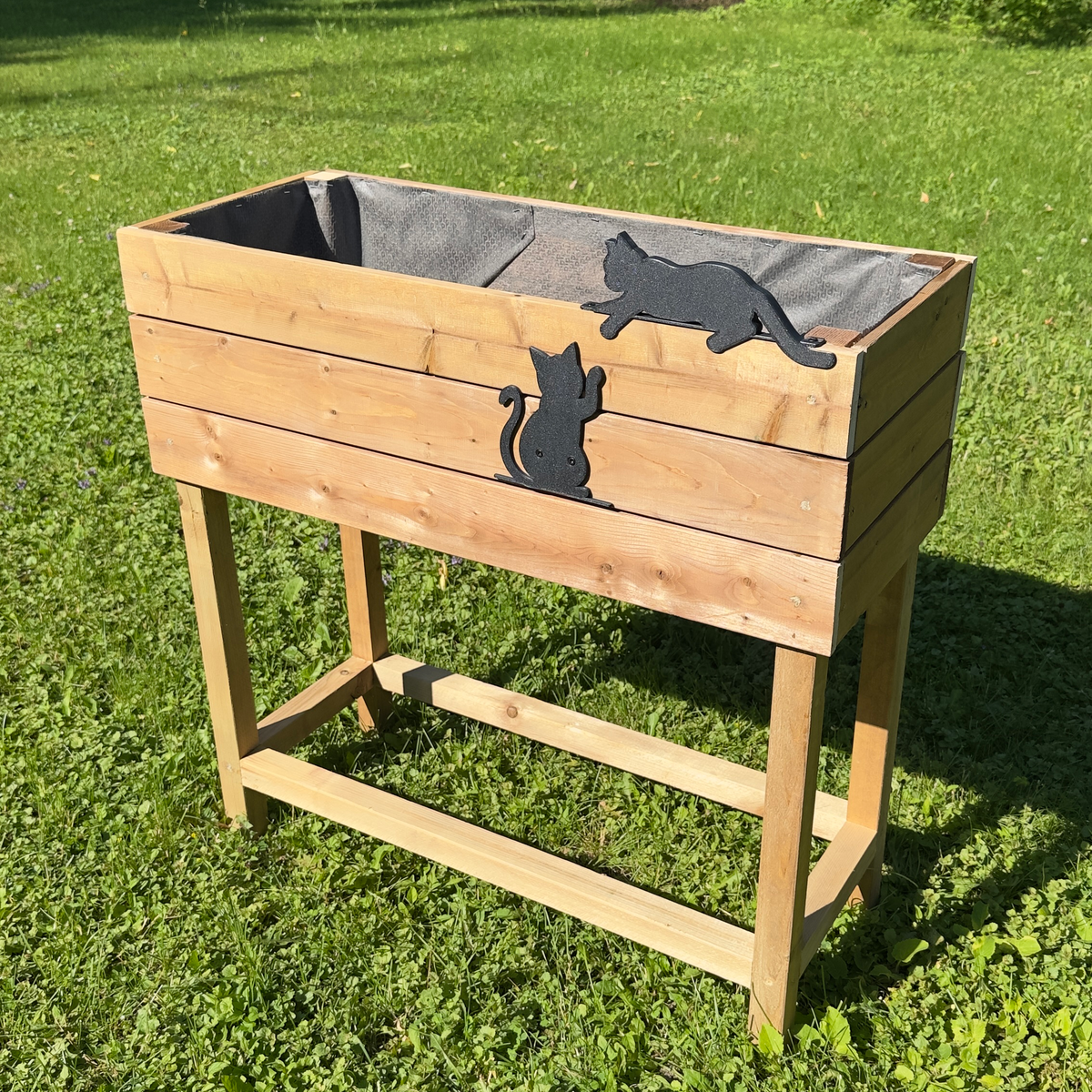 Elevated Wooden Planter Box with Cat Décor